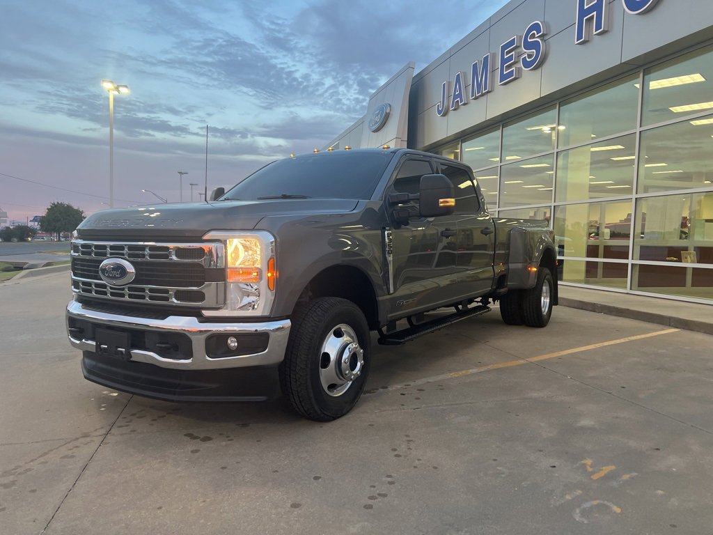 Used 2025 Ford F350 XLT w/ 360-Degree Camera Package