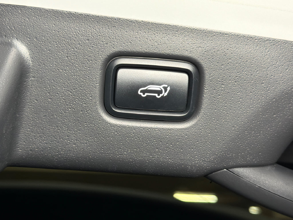 Certified 2023 Kia Niro Wave w/ Wave Preserve Package FWD image 7