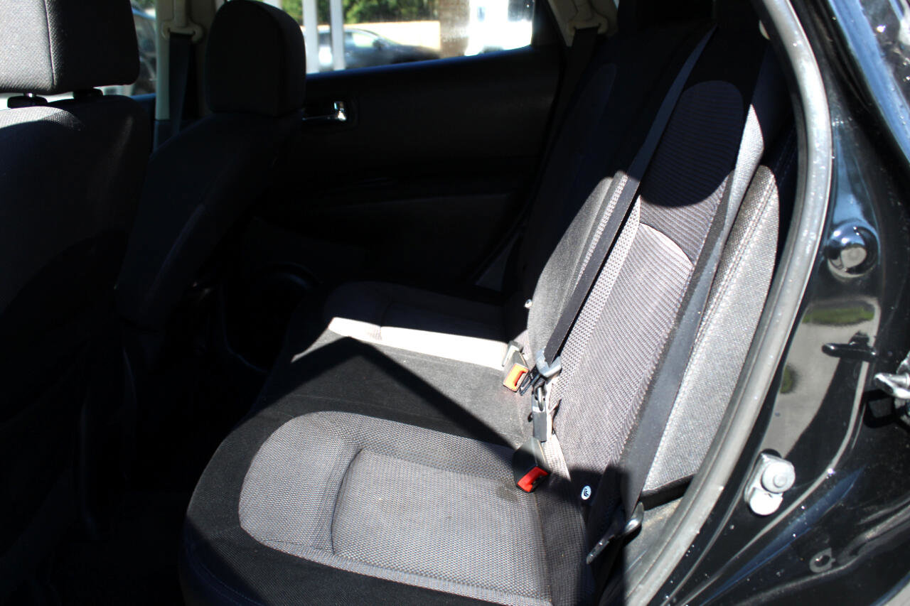 Used 2012 Nissan Rogue SV image 14