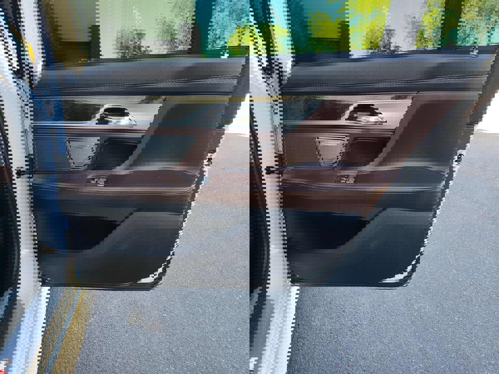 Used 2016 BMW 740i image 35