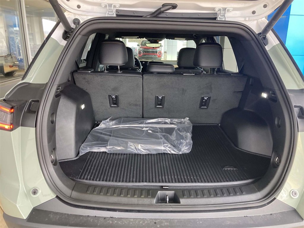 New 2026 Chevrolet Equinox ACTIV image 11