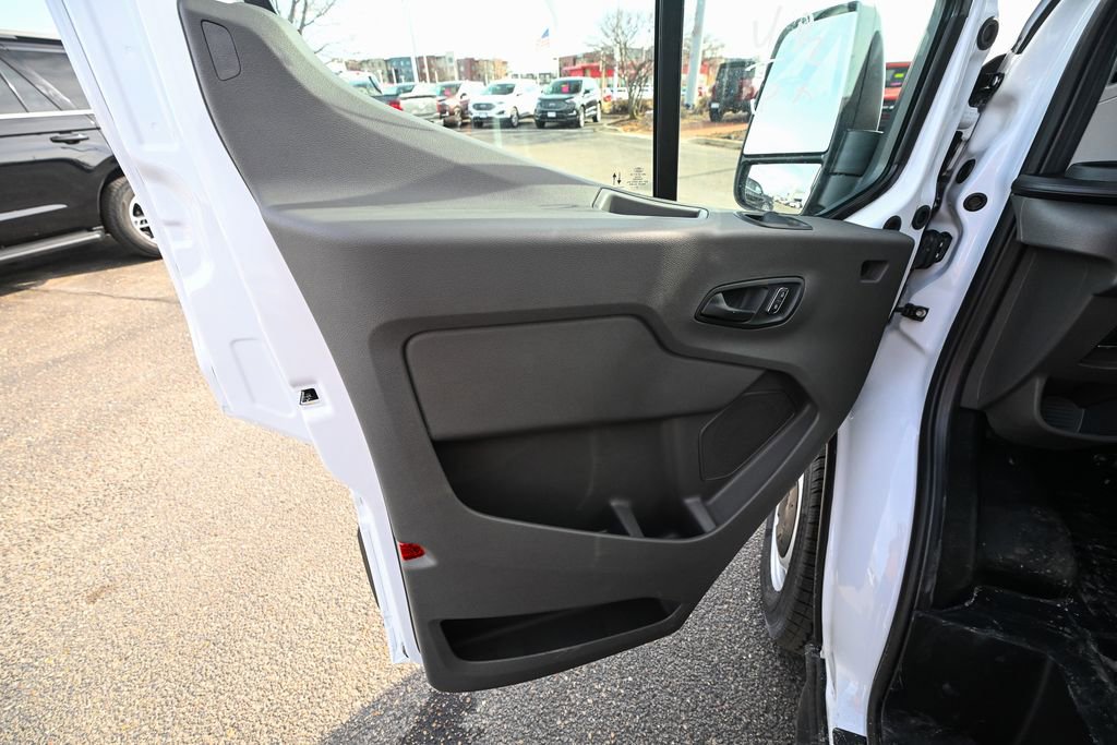 New 2026 Ford Transit 250 Low Roof w/ Load Area Protection Package RWD image 16