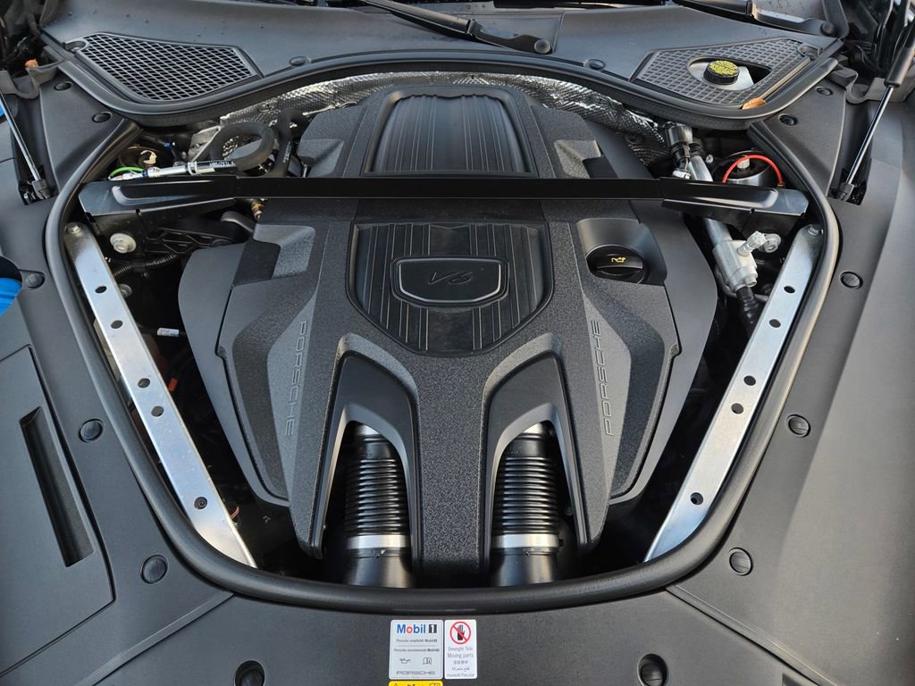 Used 2022 Porsche Panamera 4 w/ Premium Package image 40
