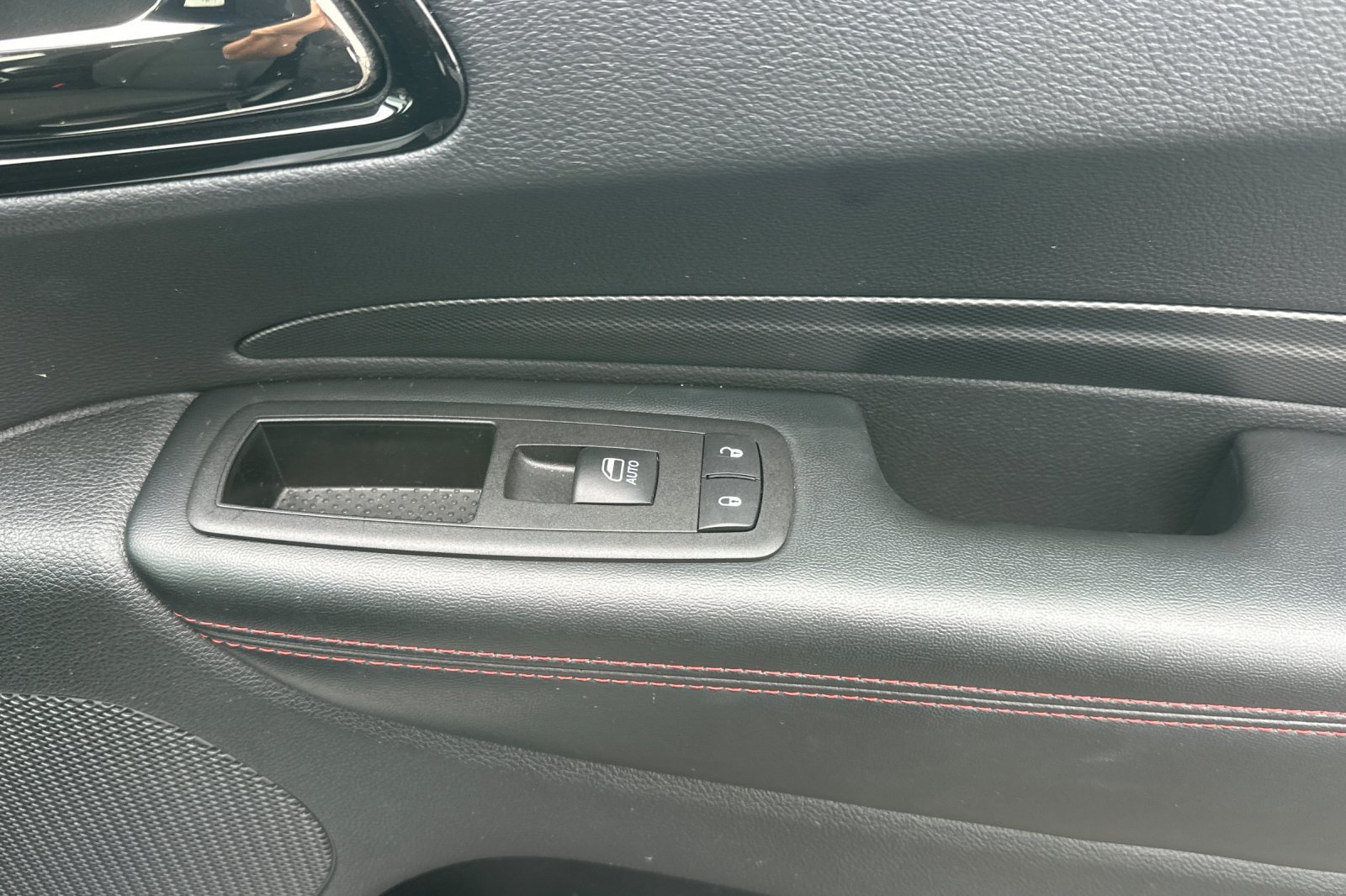 Used 2025 Dodge Durango GT RWD image 20