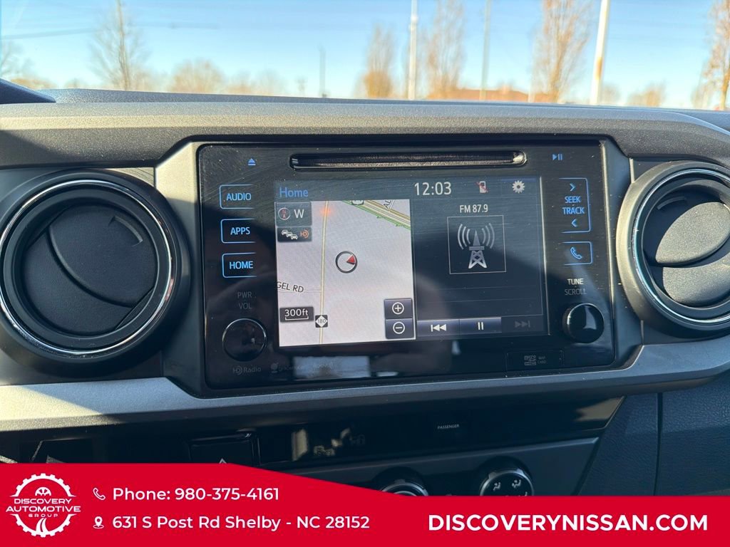 Used 2016 Toyota Tacoma TRD Sport image 16