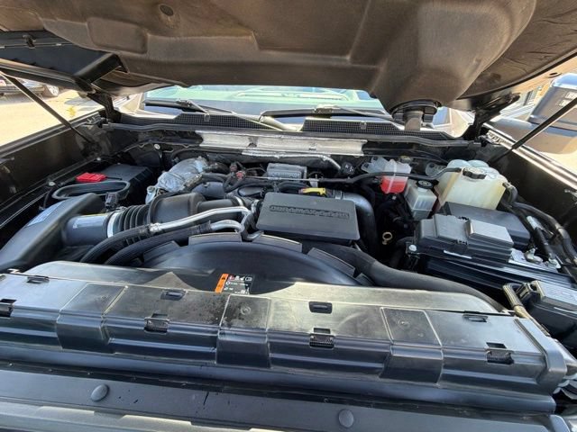 Used 2020 Chevrolet Silverado 2500 LTZ w/ LTZ Premium Package AWD/4WD image 32