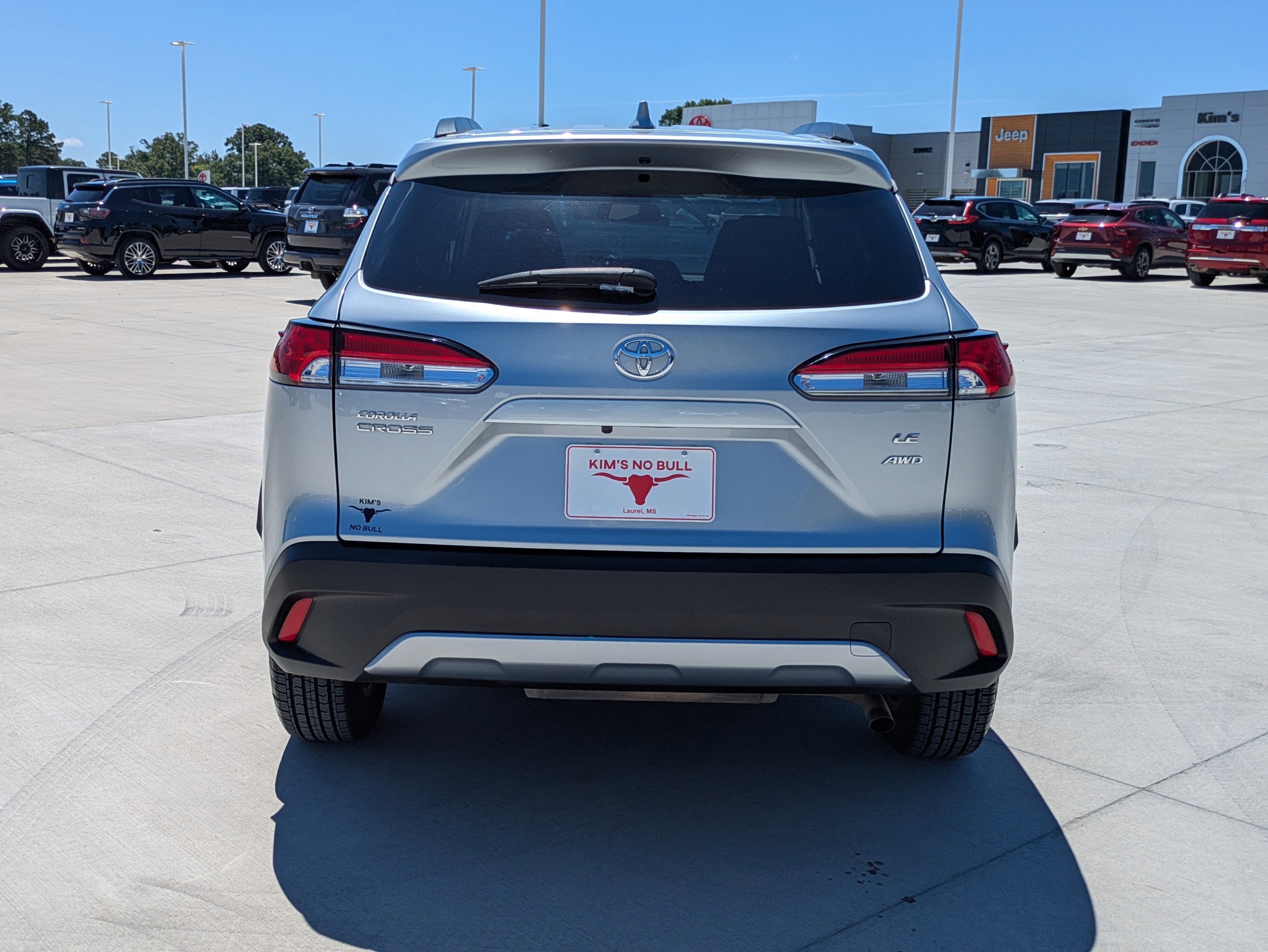 Certified 2022 Toyota Corolla Cross LE AWD/4WD image 4