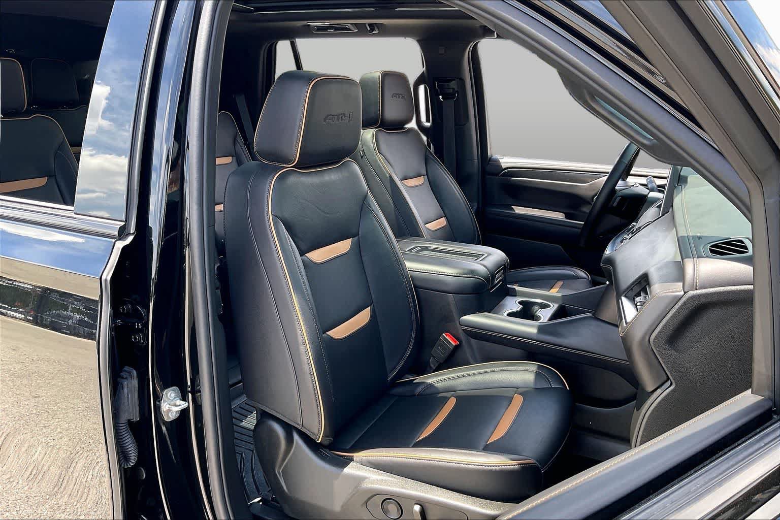 Certified 2024 GMC Yukon AT4 w/ AT4 Premium Package AWD/4WD image 9
