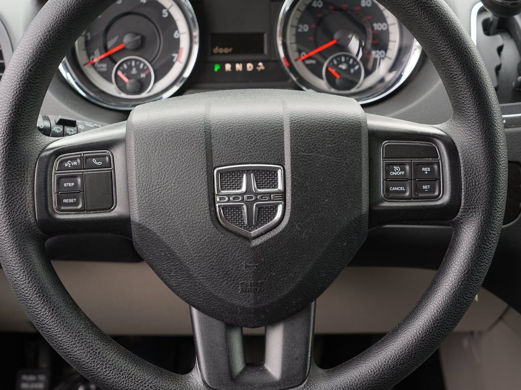 Used 2018 Dodge Grand Caravan SE w/ UConnect Hands-Free Group FWD image 23