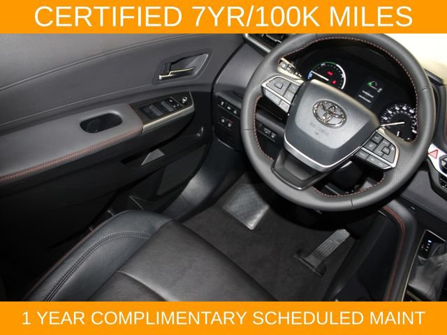 Used 2024 Toyota Sienna XSE w/ XSE Plus Package FWD image 15