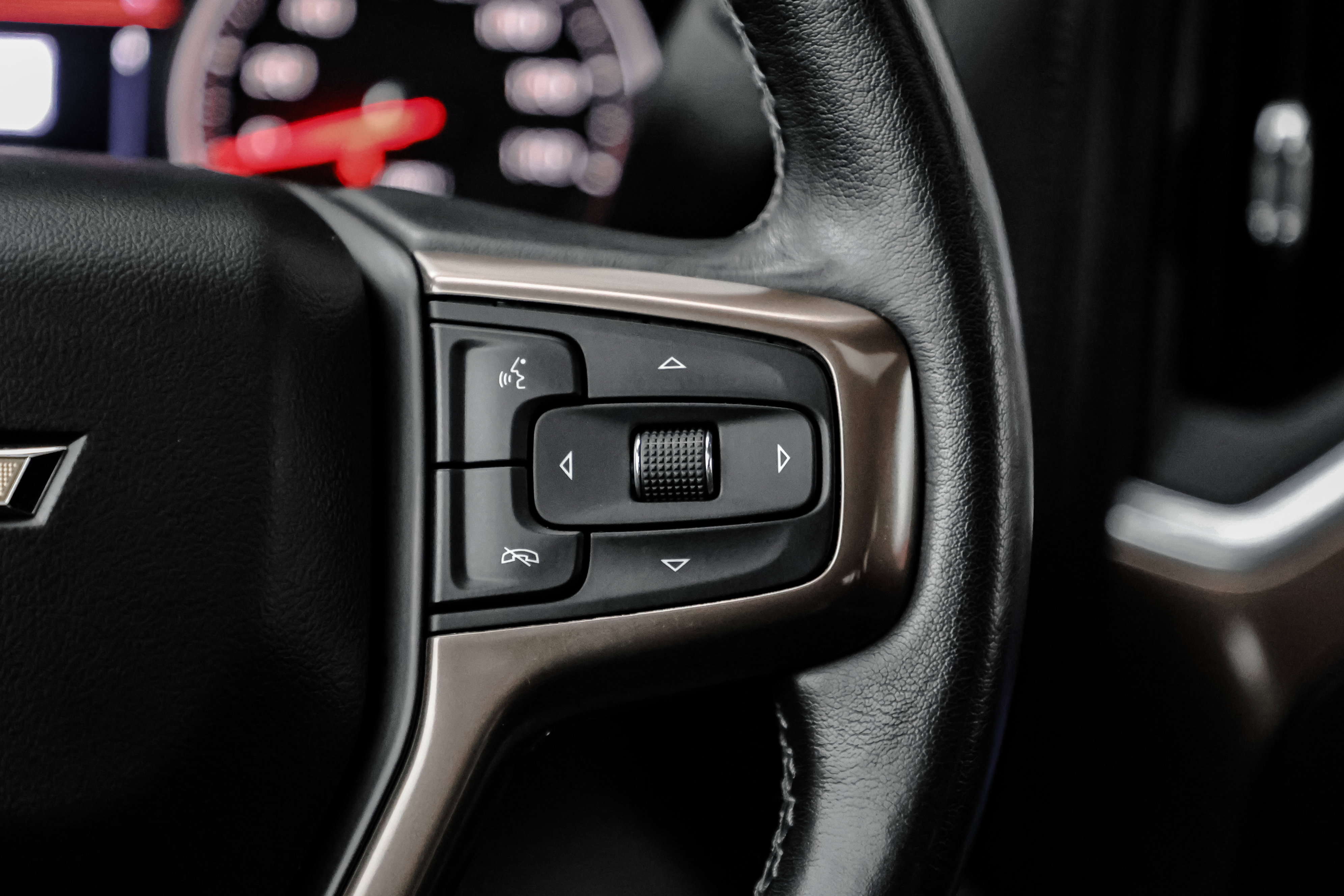 Used 2019 Chevrolet Silverado 1500 High Country w/ Technology Package image 30