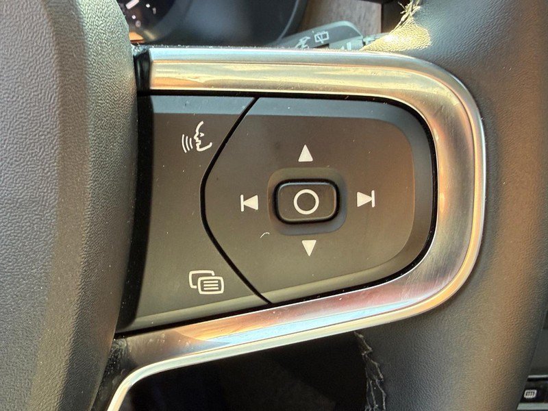 Used 2026 Volvo XC40 B5 Plus AWD/4WD image 20