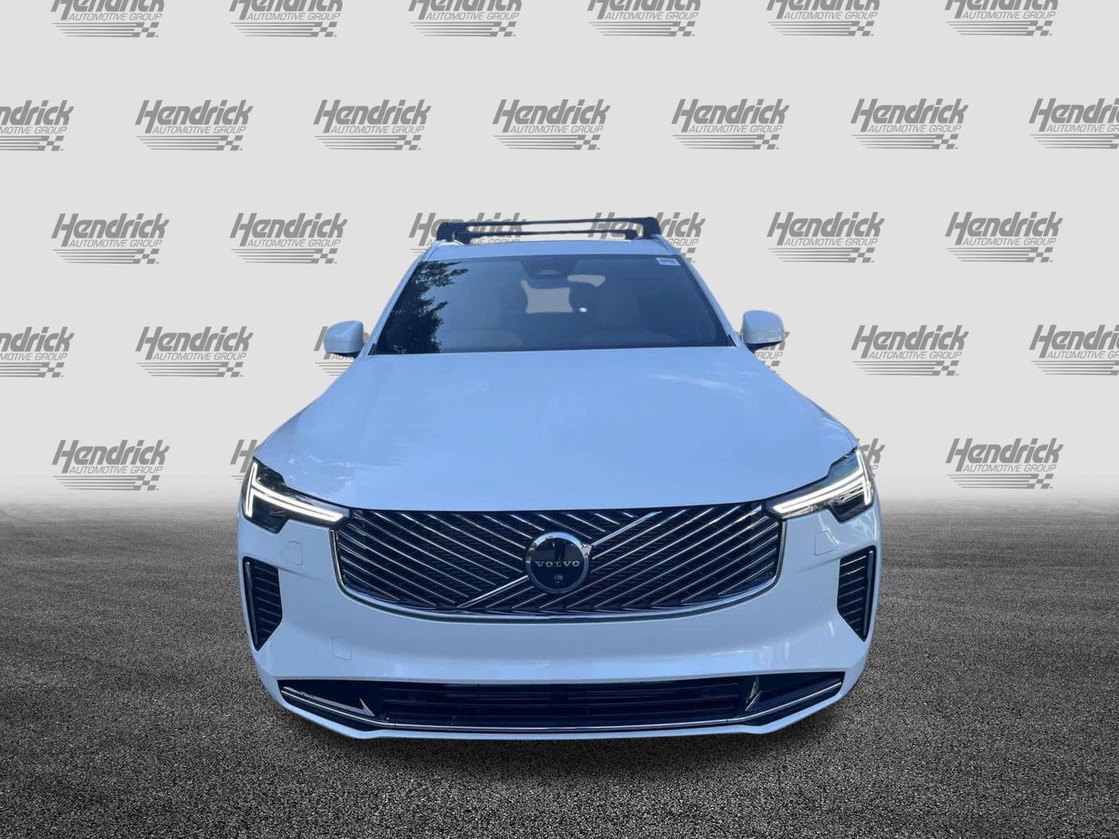 Used 2026 Volvo XC90 T8 Plus w/ Protection Package Premier AWD/4WD image 40