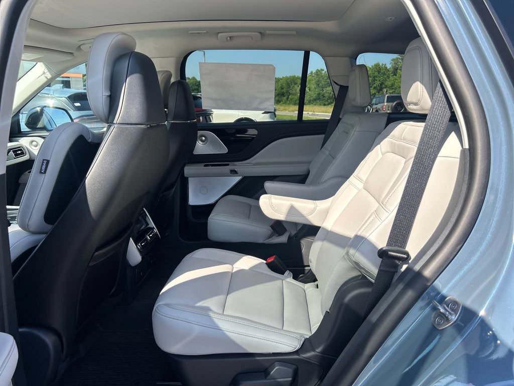 New 2026 Lincoln Aviator Reserve AWD/4WD image 12