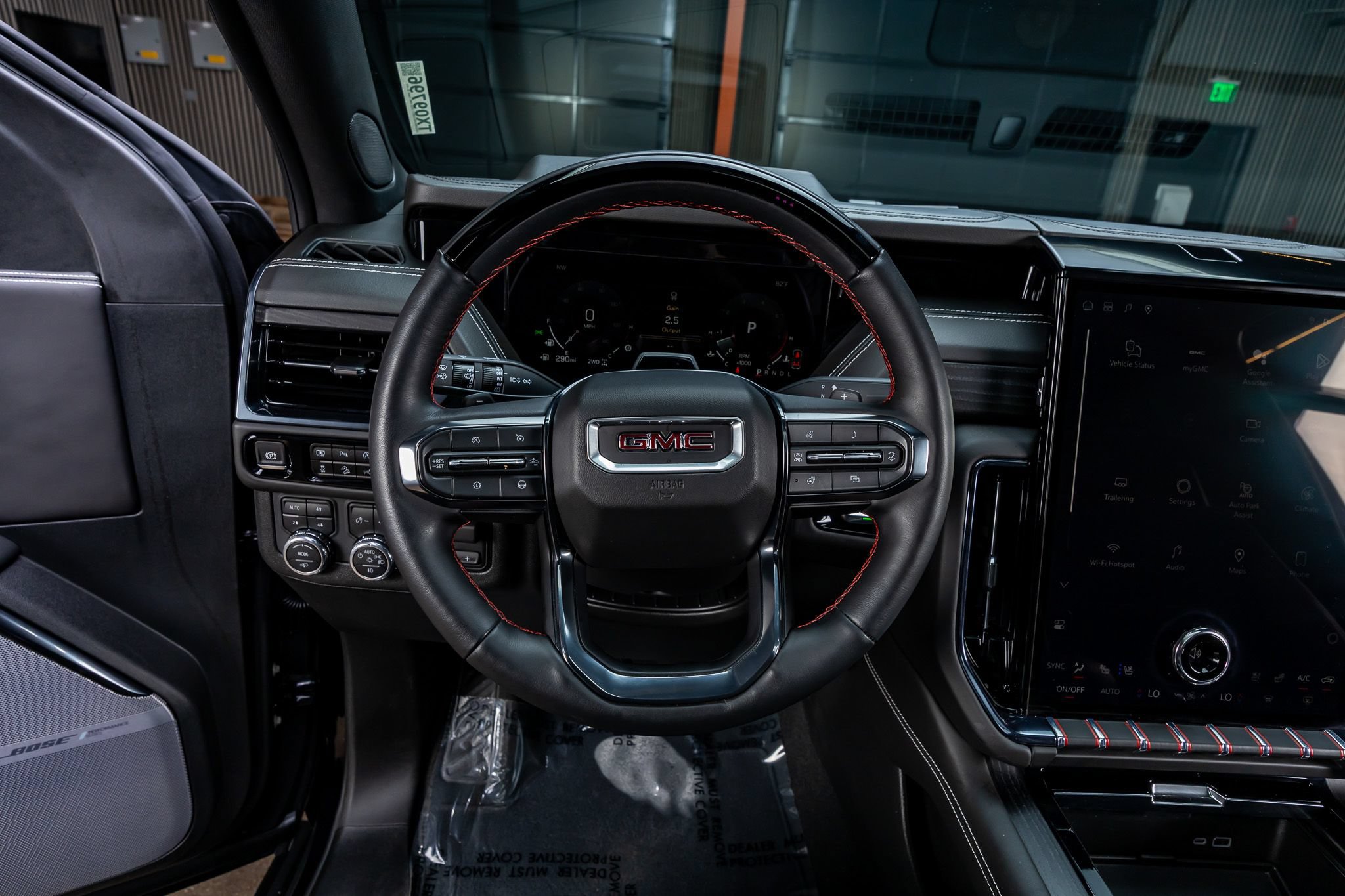 Used 2025 GMC Yukon XL AT4 Ultimate AWD/4WD image 19