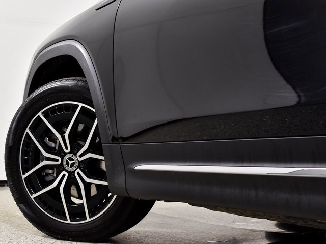 Used 2022 Mercedes-Benz EQB 300 4MATIC image 16