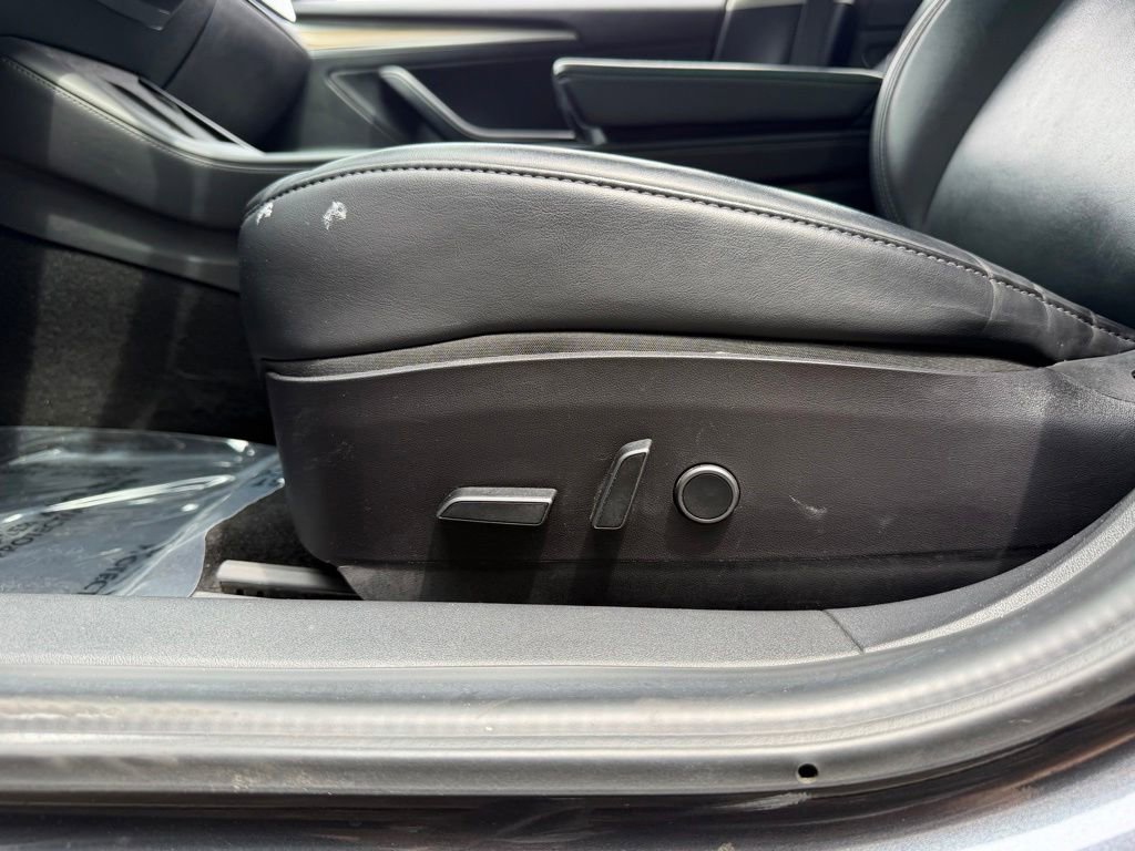 Used 2022 Tesla Model 3 Standard Range RWD image 27