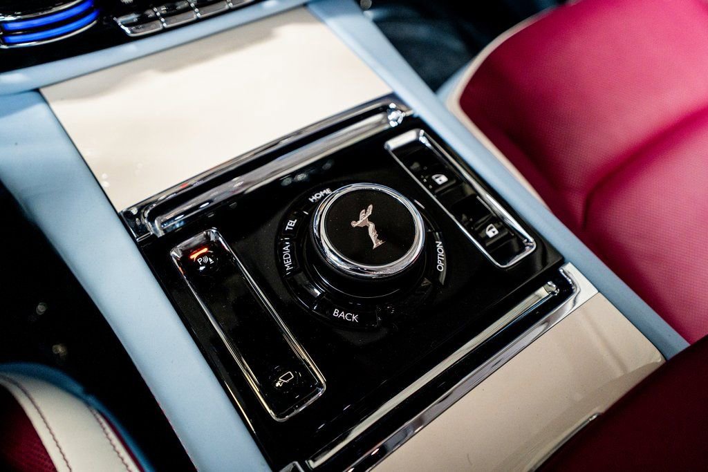 Used 2024 Rolls-Royce Spectre w/ Spectre Launch Package image 64