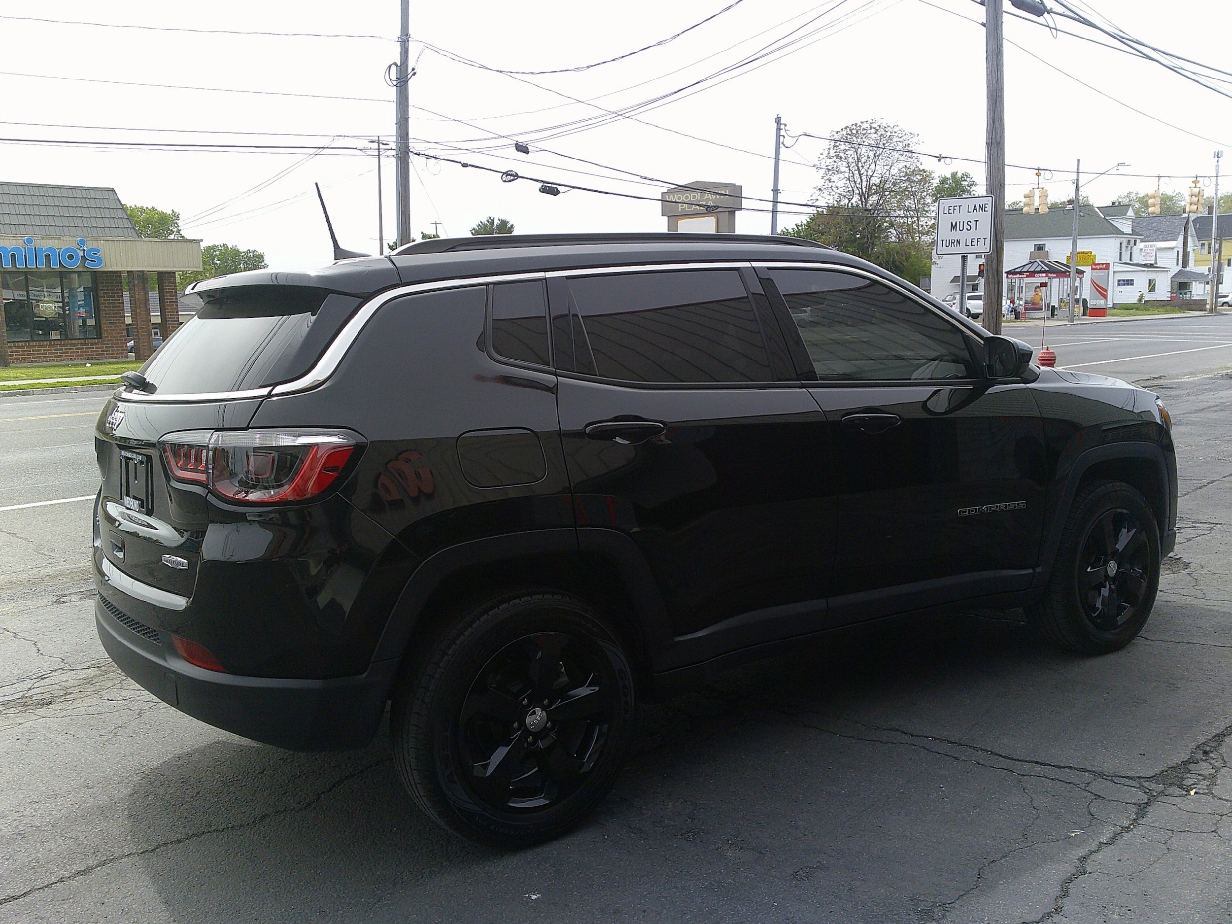 Used 2023 Jeep Compass Limited w/ Sun and Sound Group AWD/4WD image 12