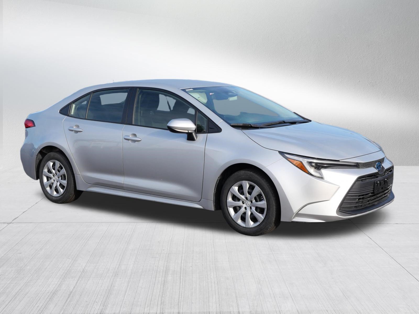 Certified 2025 Toyota Corolla LE FWD image 7