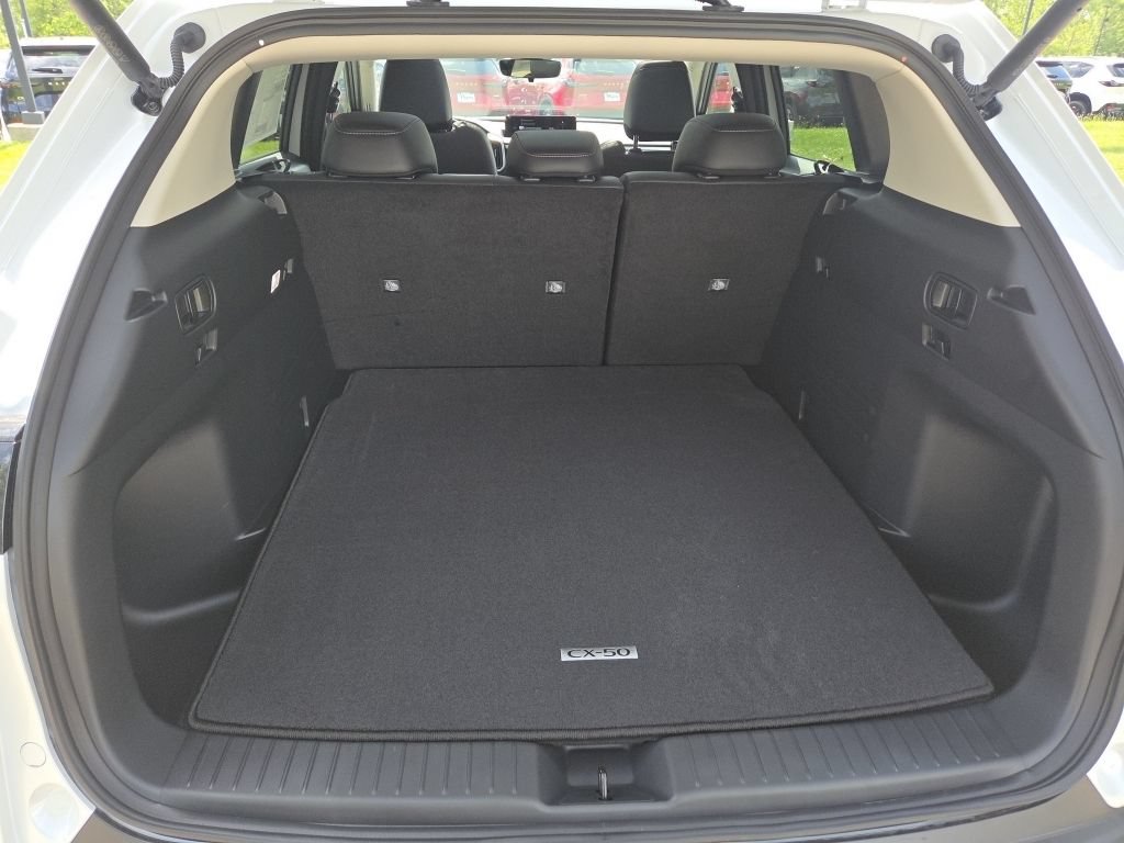 New 2026 MAZDA CX-50 AWD 2.5 S w/ Preferred Pkg image 15