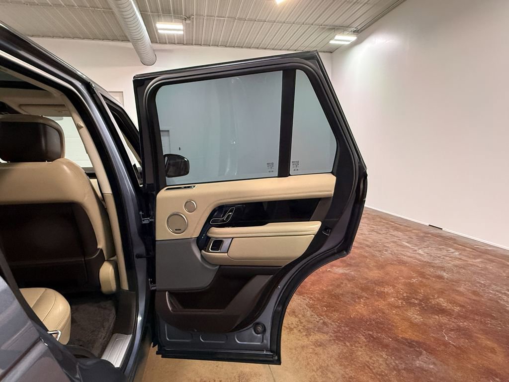 Used 2019 Land Rover Range Rover Supercharged AWD/4WD image 64