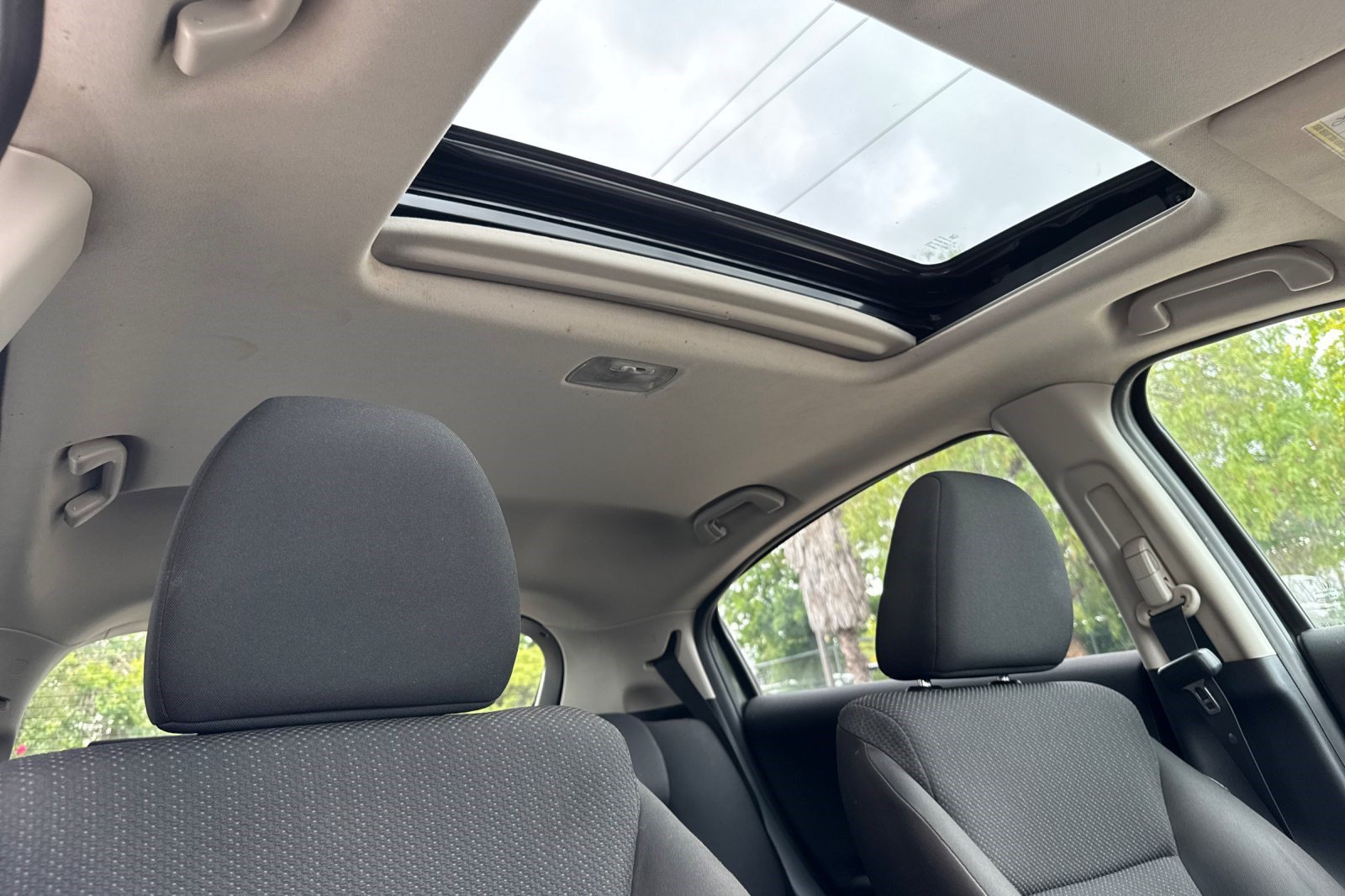 Used 2016 Honda HR-V EX image 16