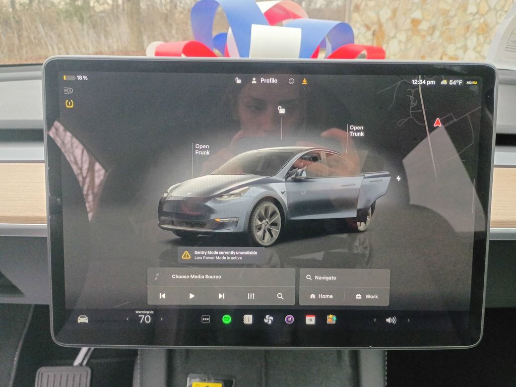 Used 2025 Tesla Model Y Long Range image 15