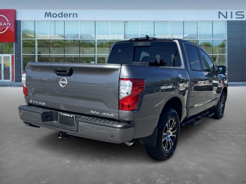 Used 2024 Nissan Titan SV w/ Accessory Utility Package image 5