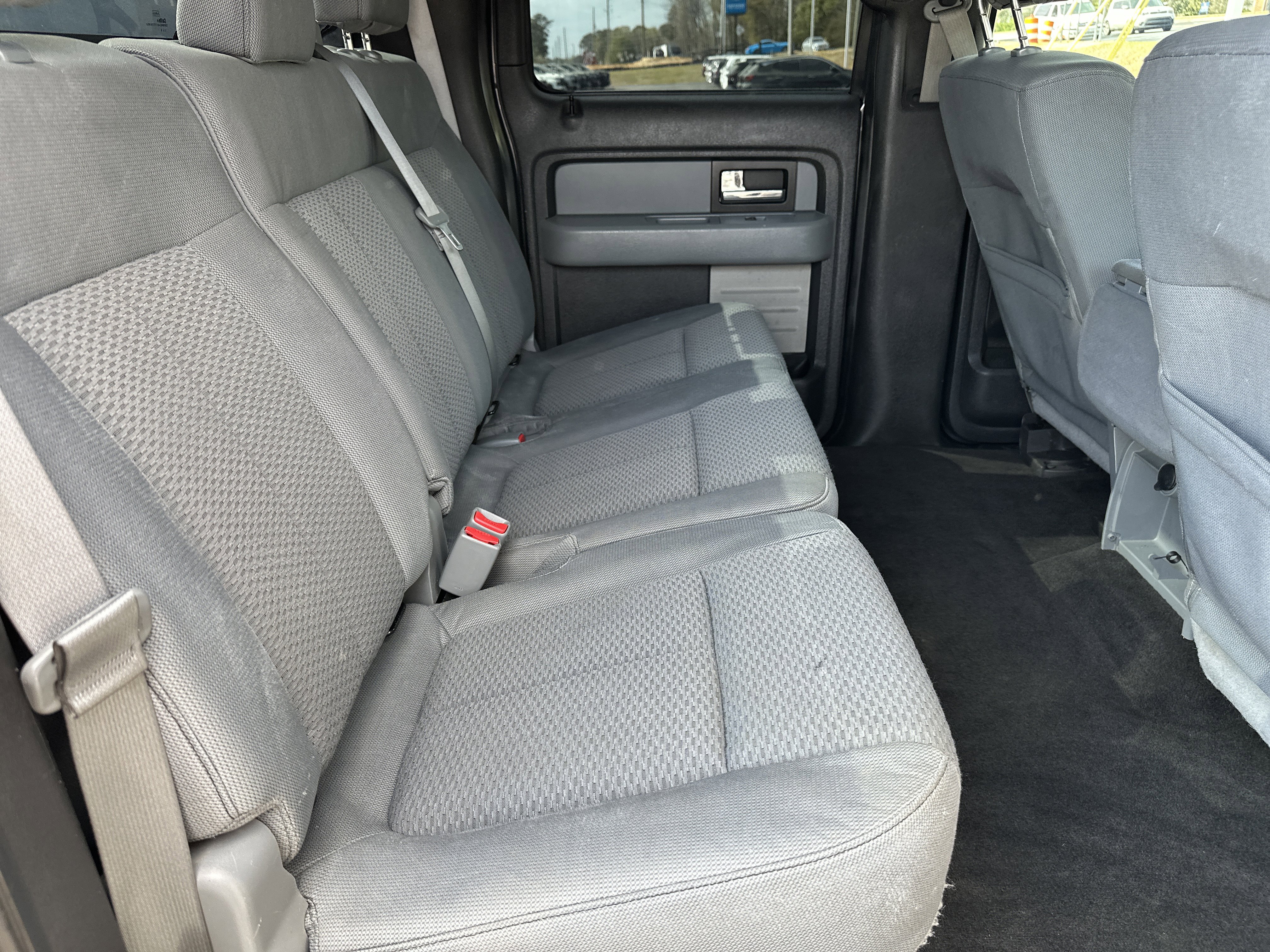 Used 2013 Ford F150 XLT w/ Mid Equipment Group image 16