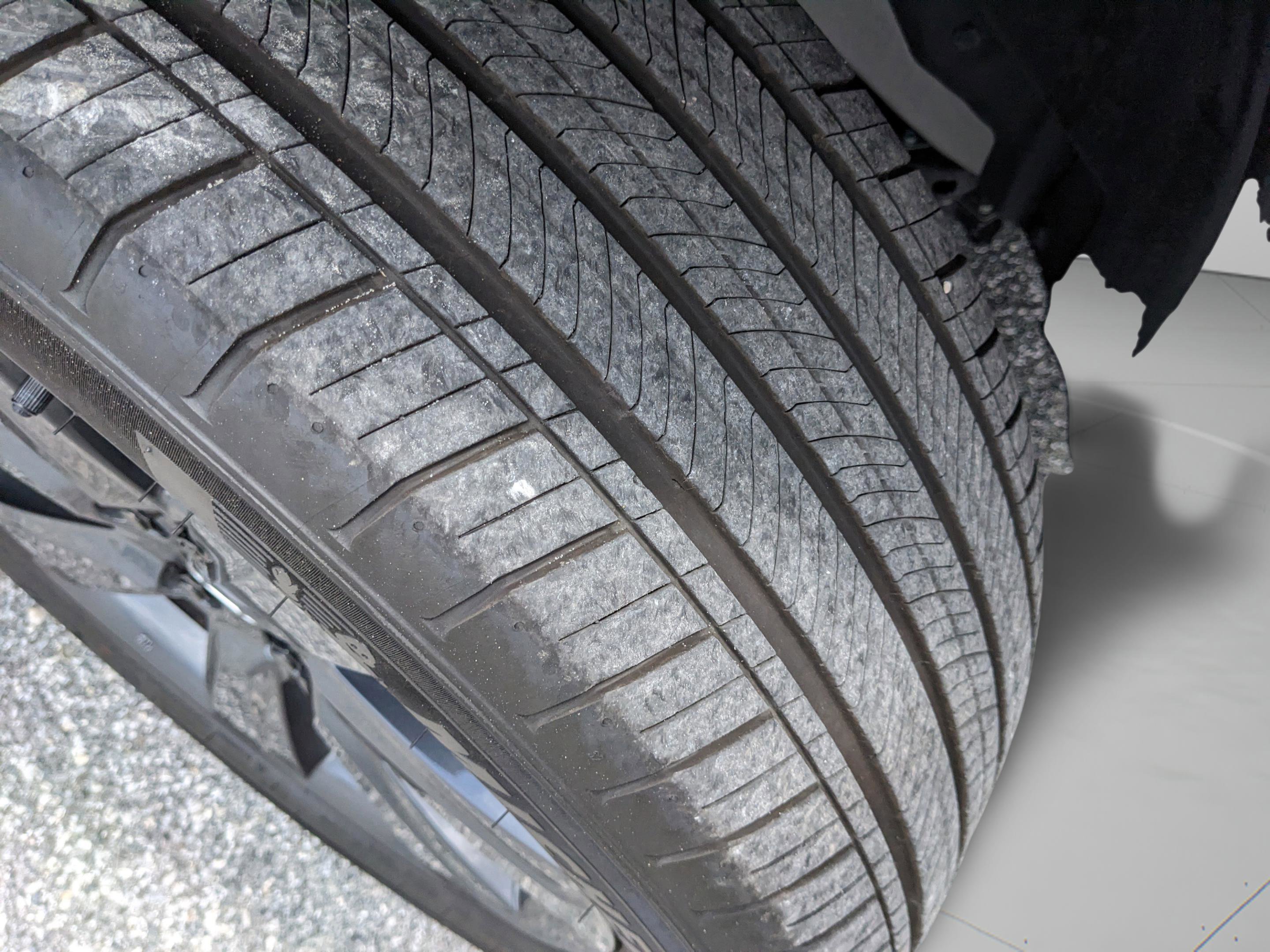 Used 2025 Honda Pilot Sport image 41