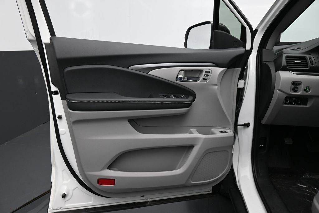 New 2026 Honda Ridgeline RTL image 18