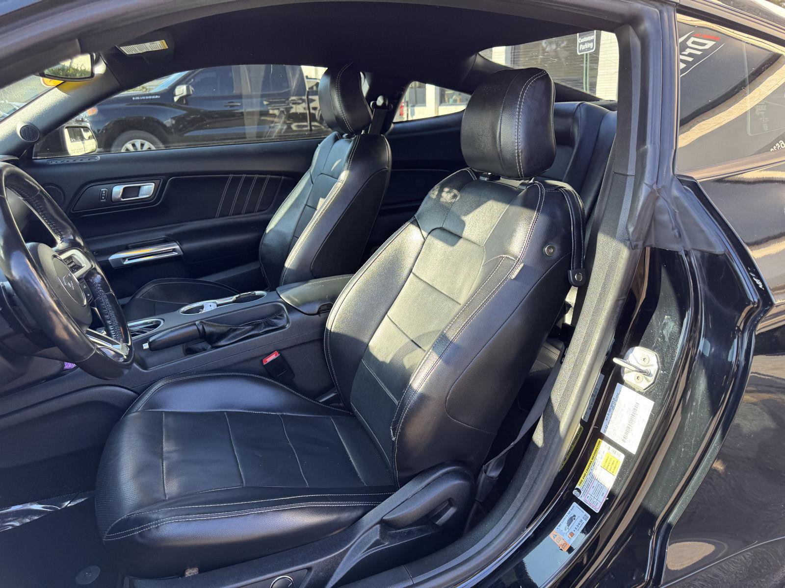 Used 2018 Ford Mustang GT Premium w/ Black Accent Package RWD image 19