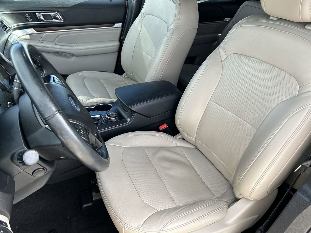 Used 2018 Ford Explorer Limited w/ Equipment Group 301A image 20