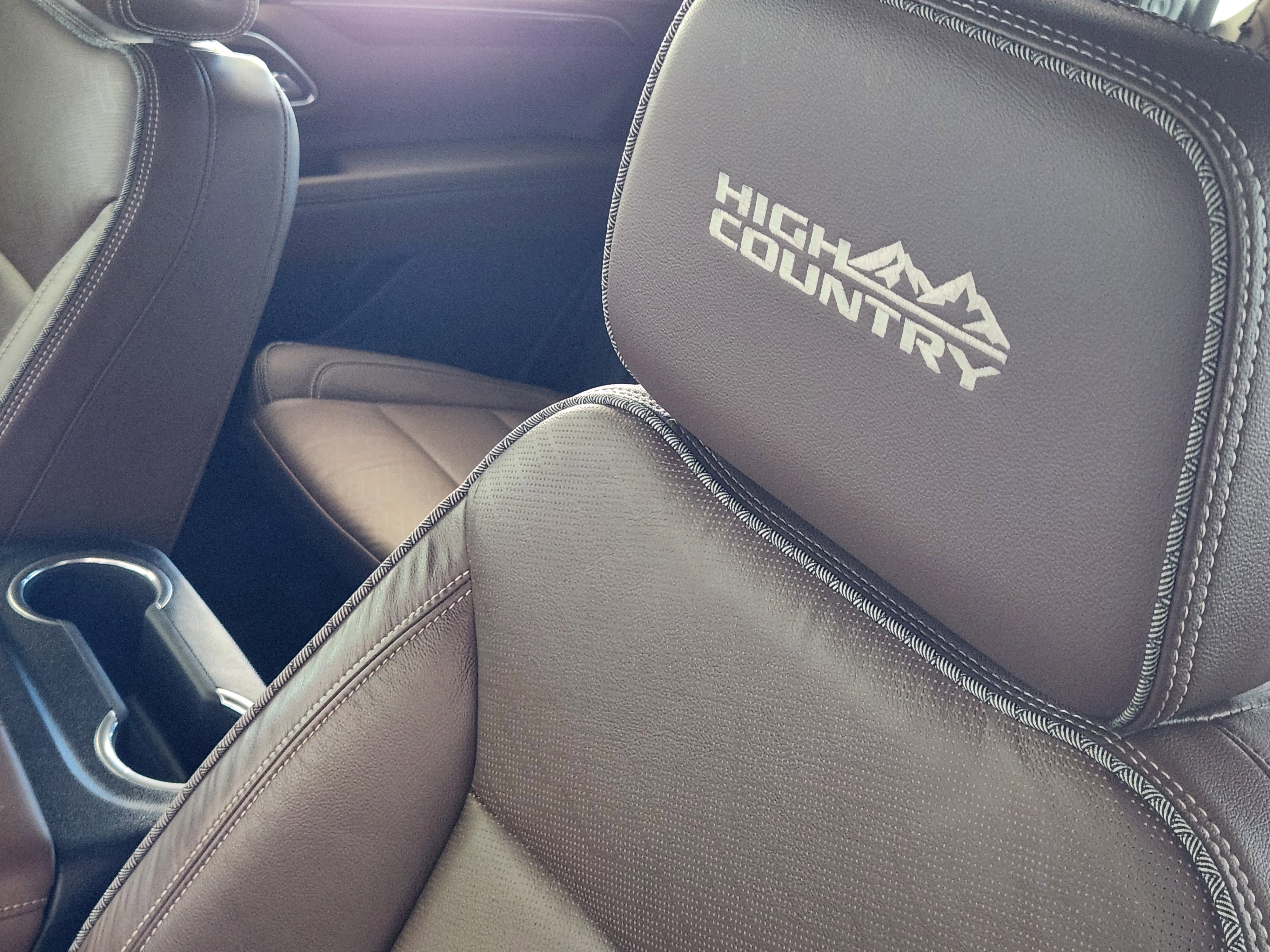 Used 2021 Chevrolet Tahoe High Country w/ Premium Package image 15