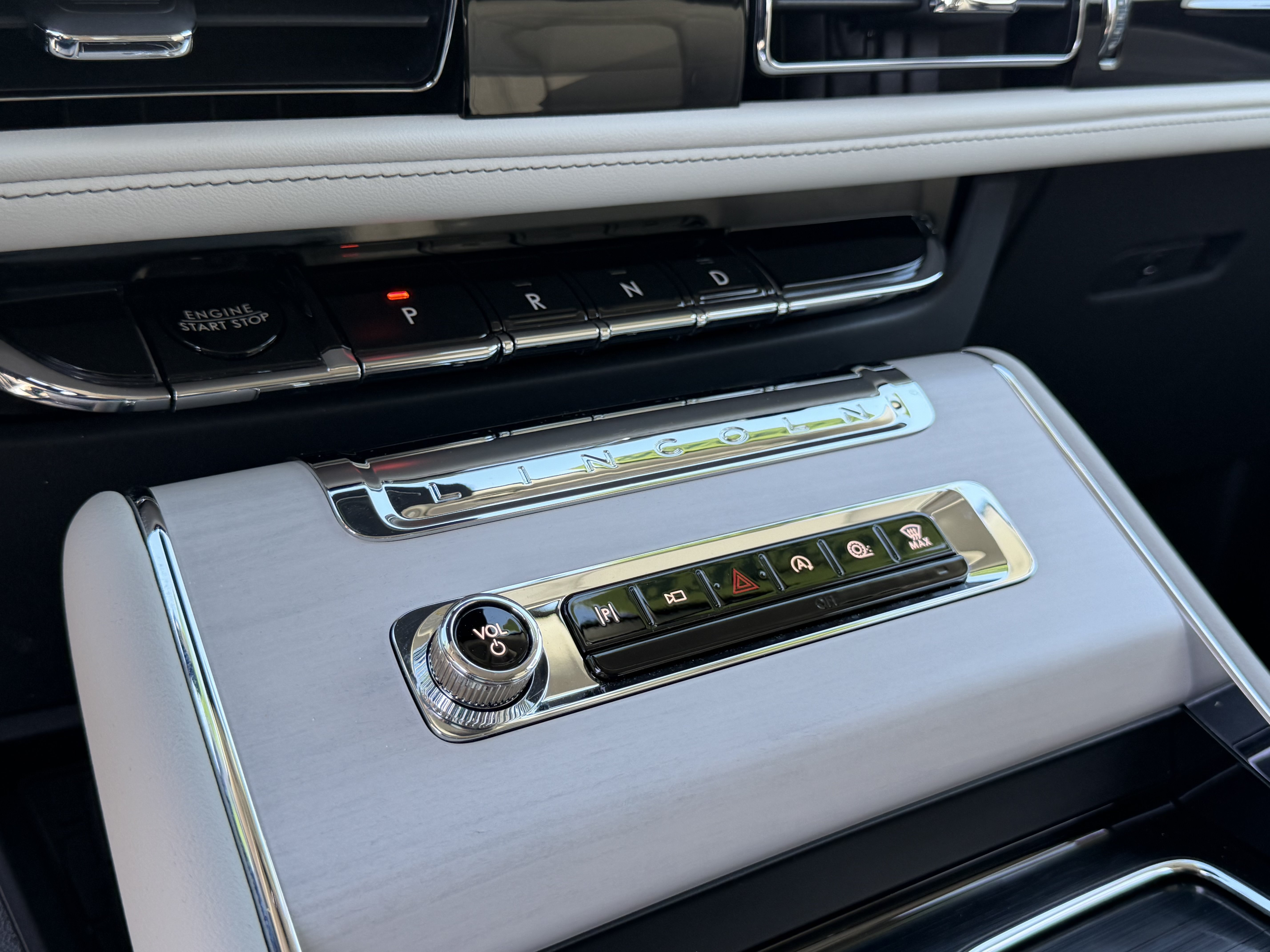 Used 2026 Lincoln Aviator Reserve RWD image 18