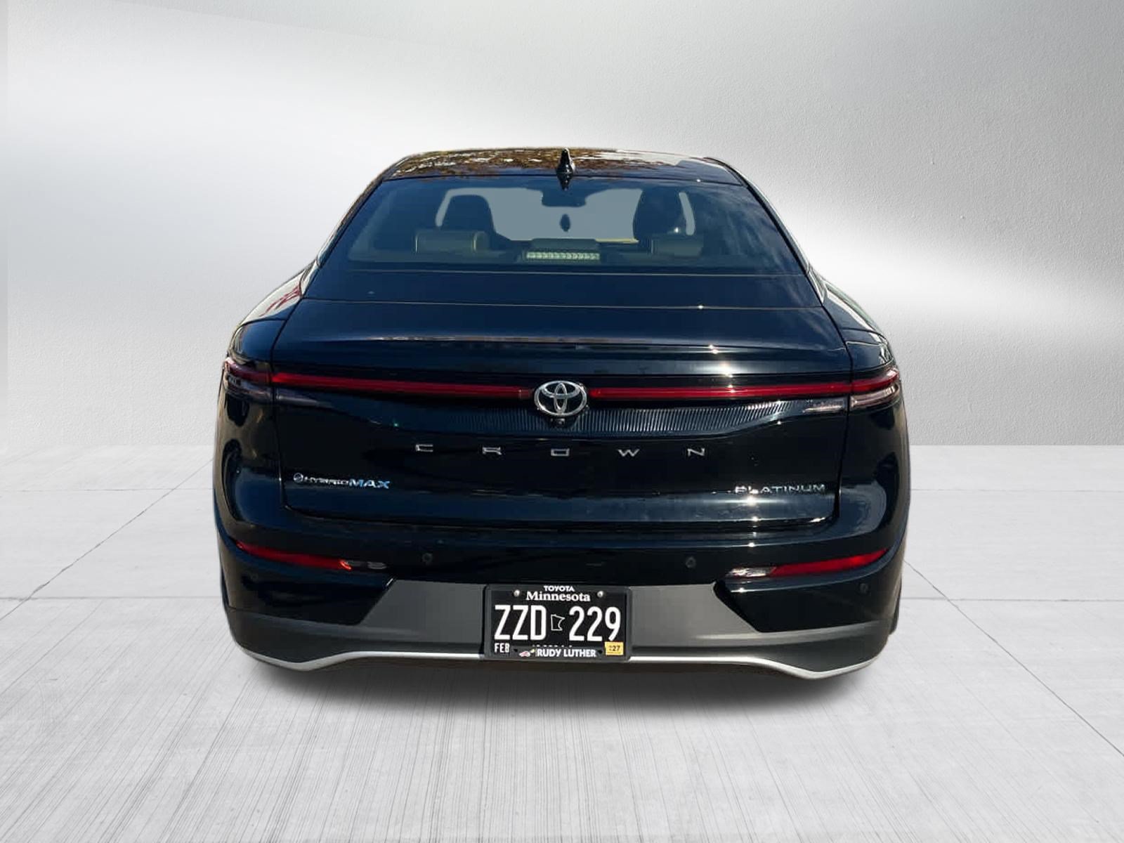 Certified 2024 Toyota Crown Platinum AWD/4WD image 4