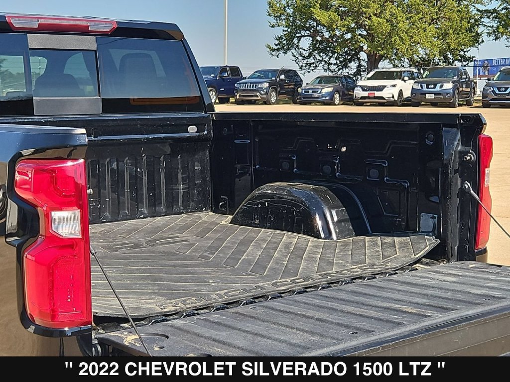 Used 2022 Chevrolet Silverado 1500 LTZ w/ LTZ Convenience Package II AWD/4WD image 31