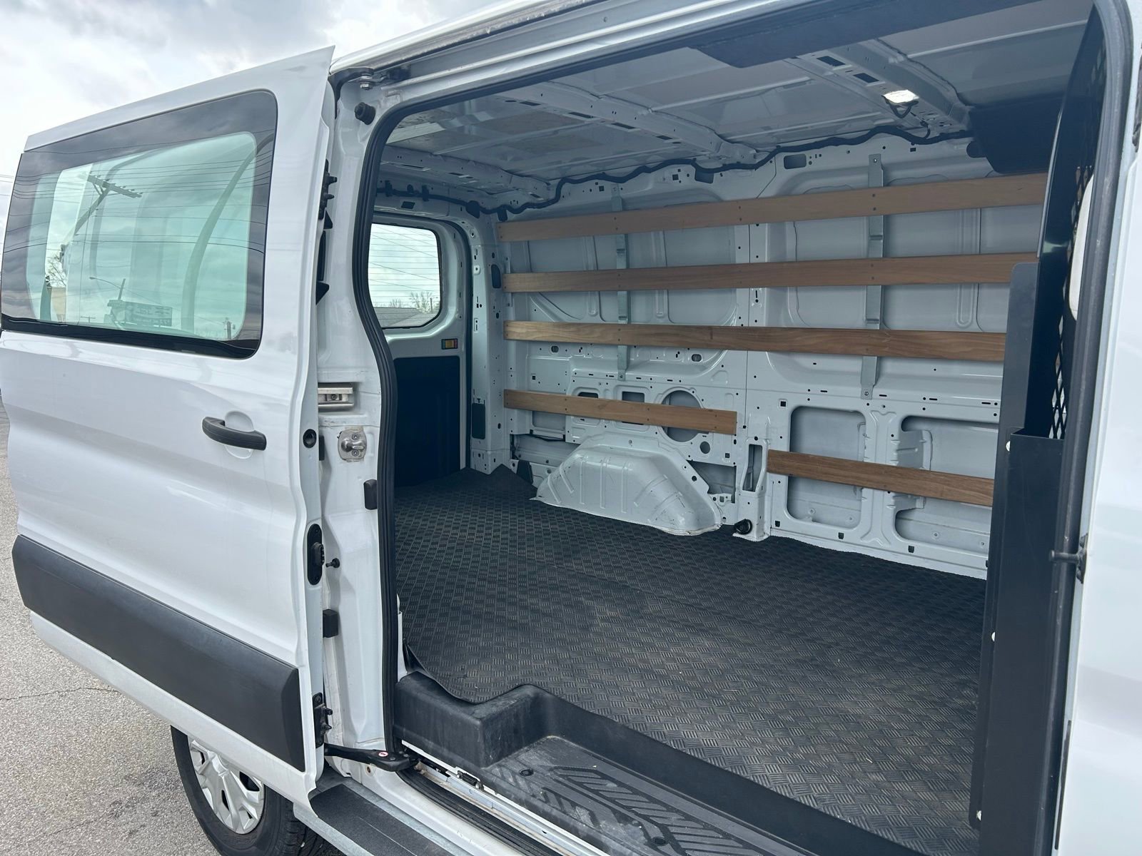 Used 2023 Ford Transit 250 Low Roof w/ Exterior Upgrade Package image 11