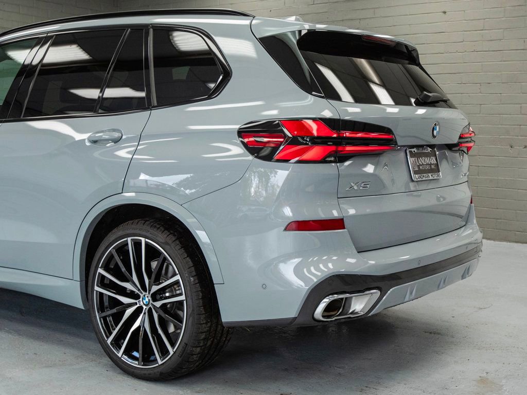 Used 2026 BMW X5 xDrive40i w/ M Sport Package image 39