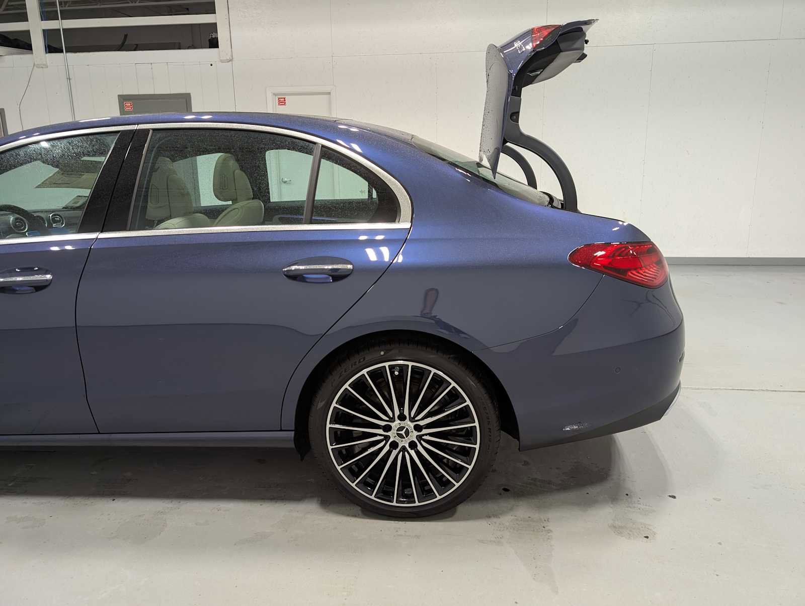 New 2026 Mercedes-Benz C 300 4MATIC Sedan image 9