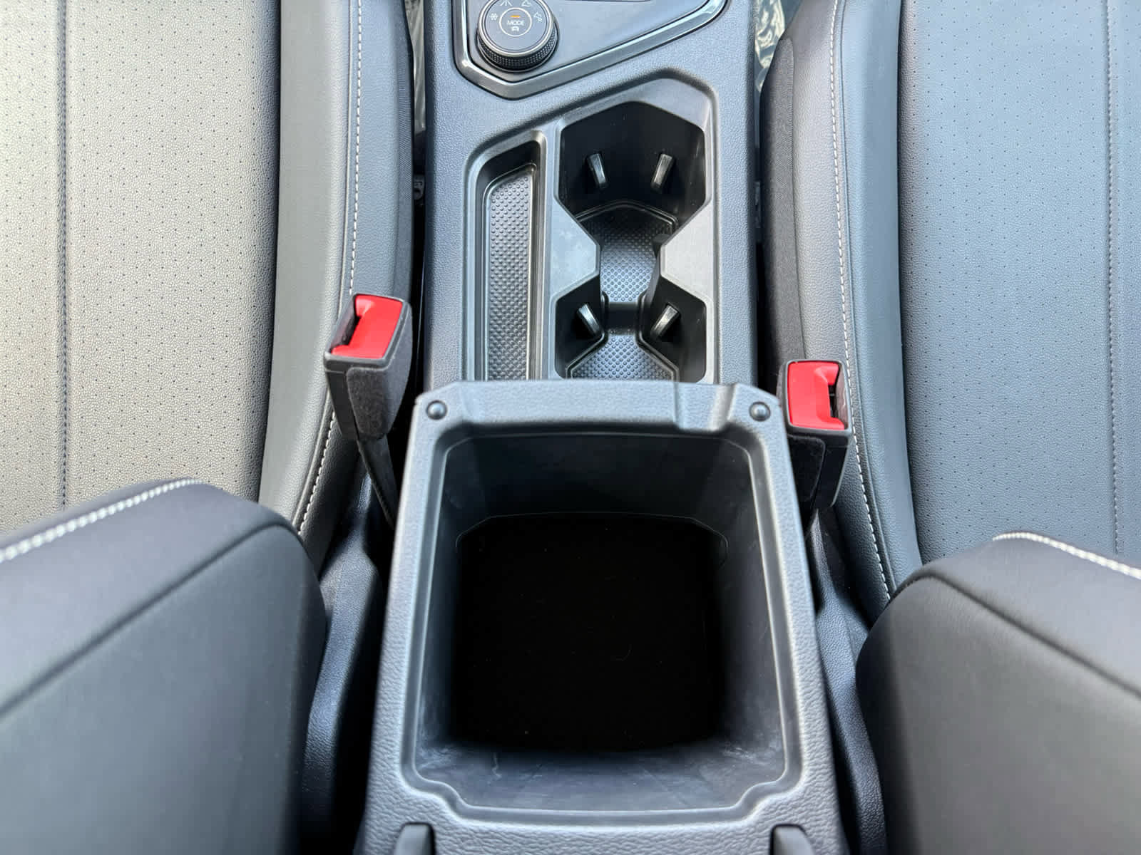 Certified 2024 Volkswagen Tiguan SE R-Line image 28
