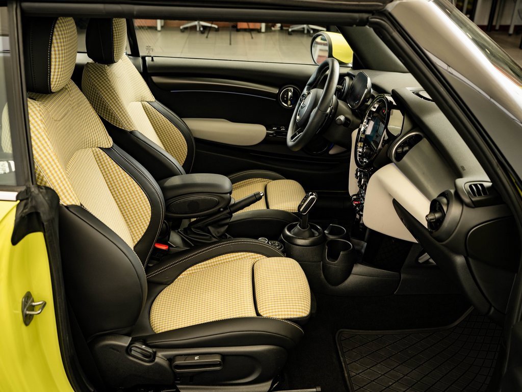 Used 2023 MINI Cooper S w/ Signature Upholstery Package image 23