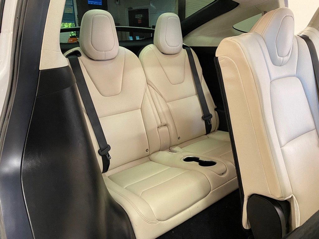 Used 2018 Tesla Model X AWD/4WD image 42