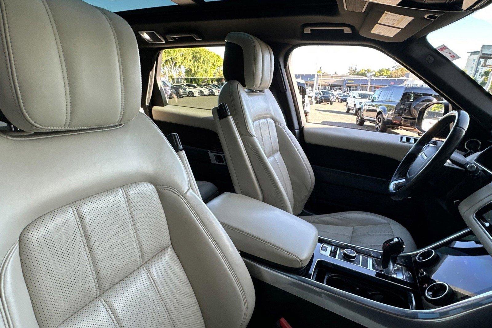 Used 2020 Land Rover Range Rover Sport HSE AWD/4WD image 33