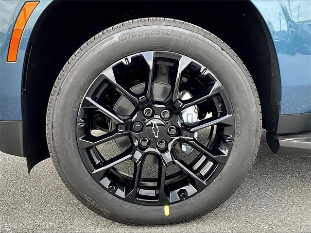 New 2026 Chevrolet Suburban Premier image 7