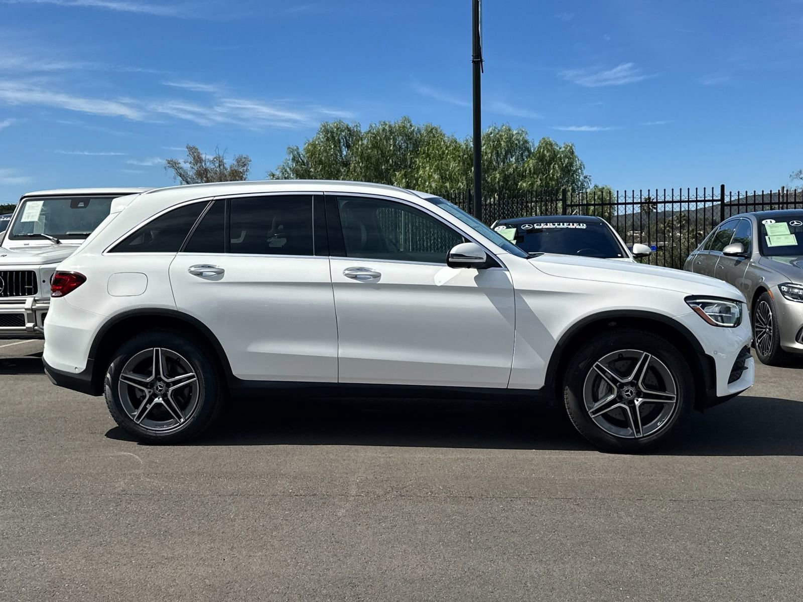 Certified 2022 Mercedes-Benz GLC 300 image 2