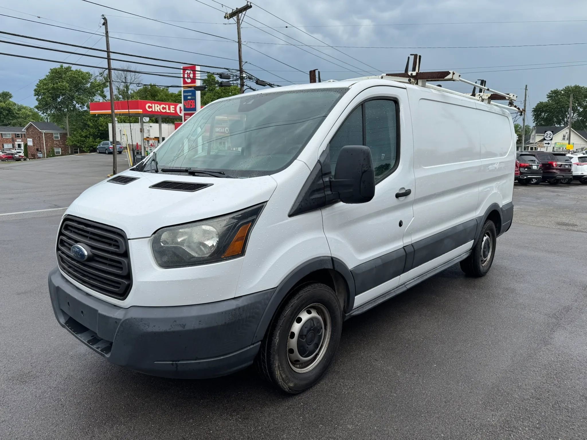 Used 2017 Ford Transit 150 130 Low Roof RWD image 4