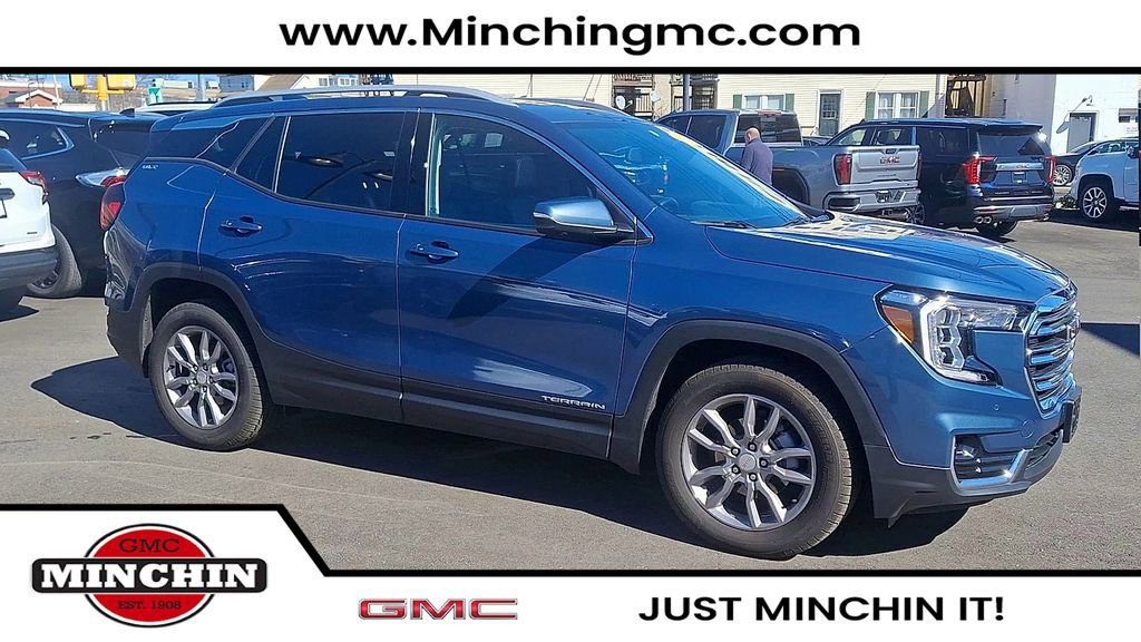 Used 2024 GMC Terrain SLT w/ Tech Package image 6