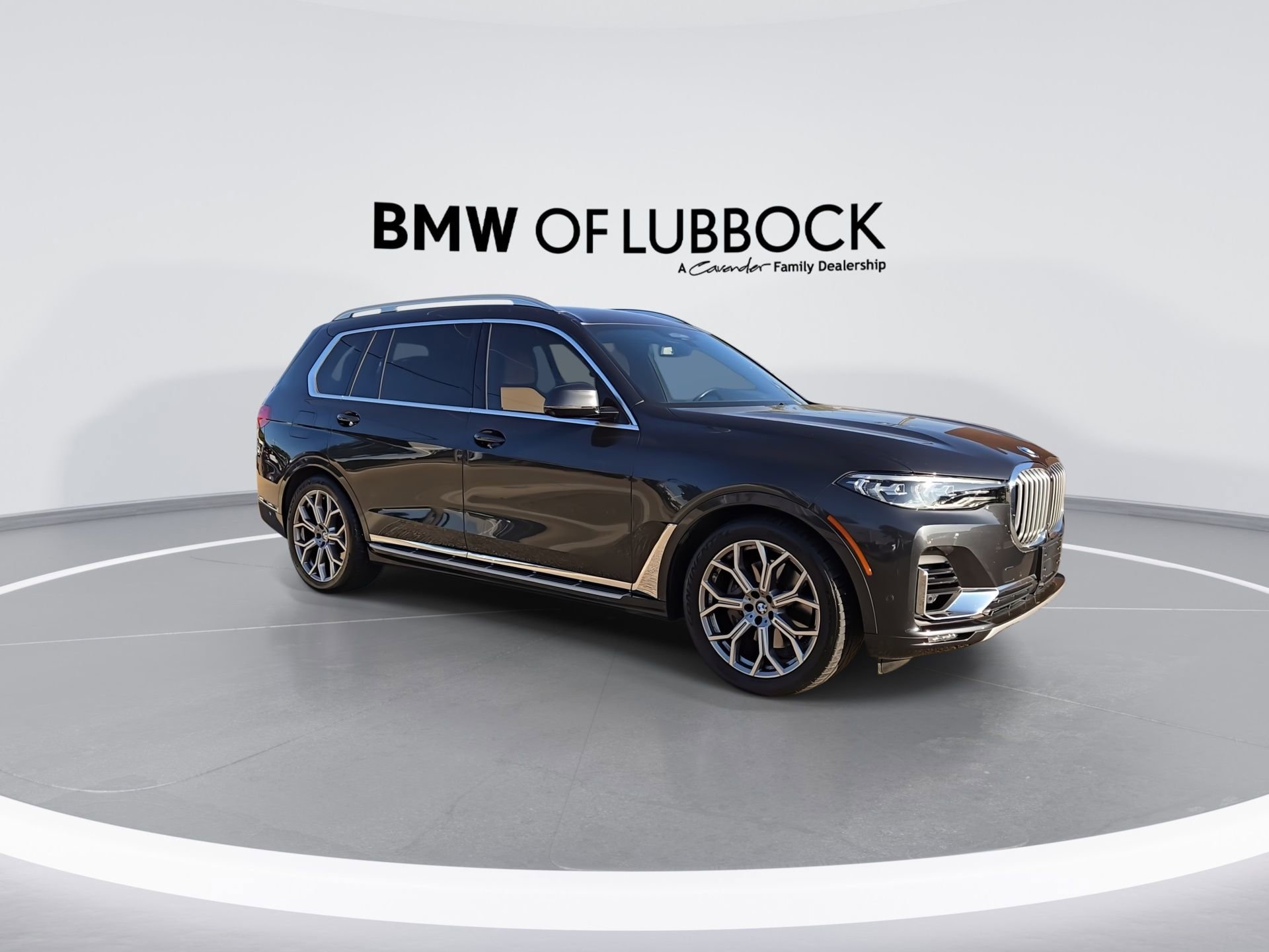 Used 2022 BMW X7 xDrive40i w/ Executive Package AWD/4WD image 2